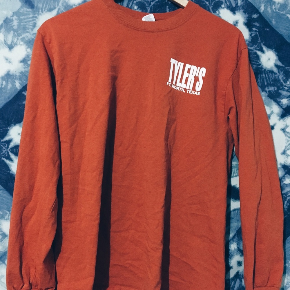 Tylers UT colored shirt